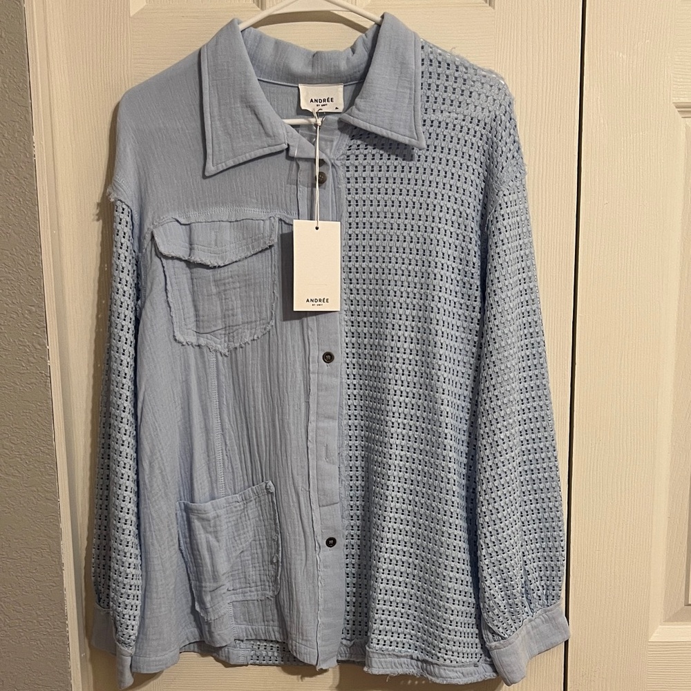 Andree by Unit Women’s button up top